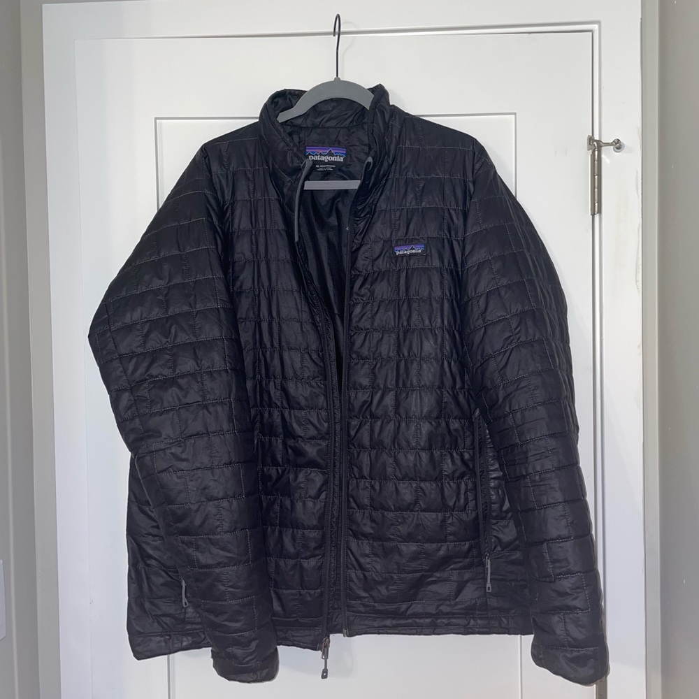 Men’s Patagonia Nano Puff Jacket in Black